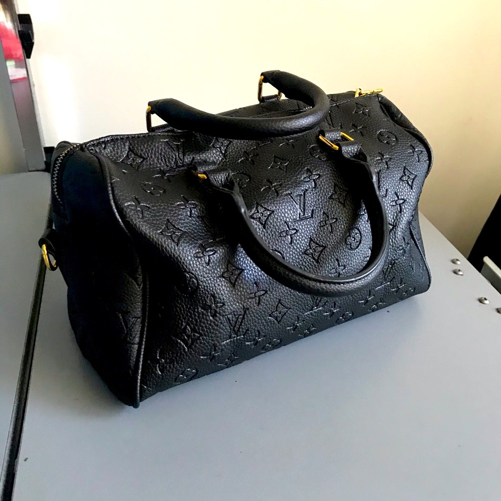 🖤Lovely luxury black bag🖤